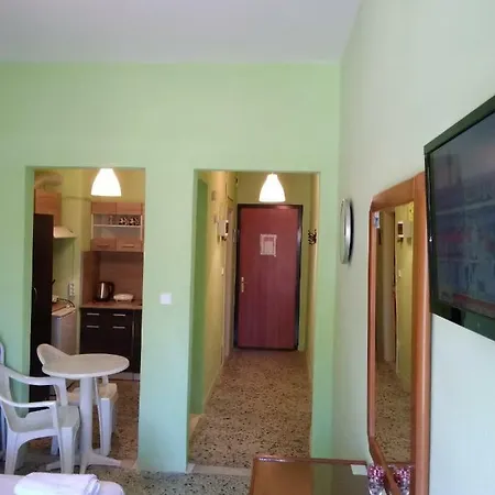 To Let Giannis * Makrygialos