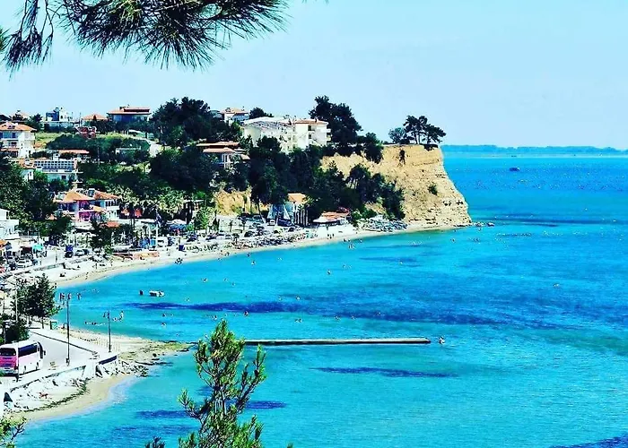 To Let Giannis * Makrigialos
