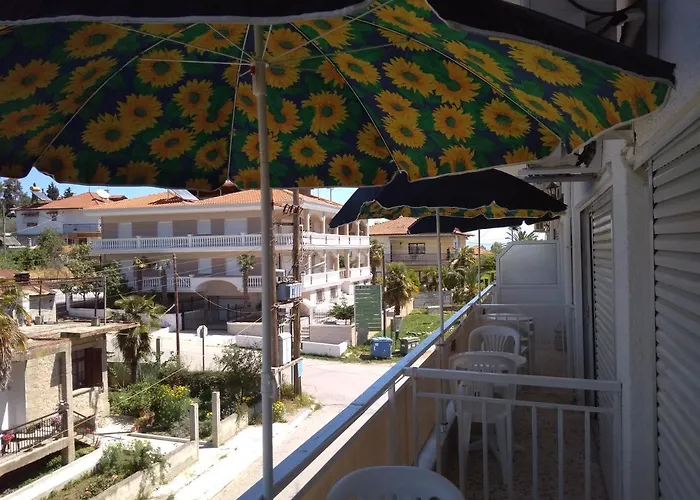 To Let Giannis Apartamento Makrygialos